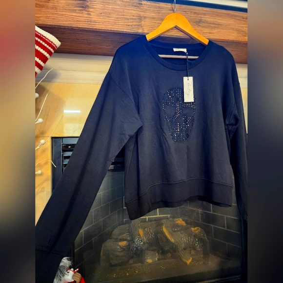 NWT Black Rhinestone Skull Longsleeve - Picture 6 of 8